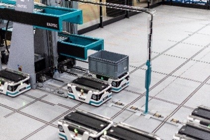 Robot Exotec Skypod operativi in un magazzino Goods-to-Person