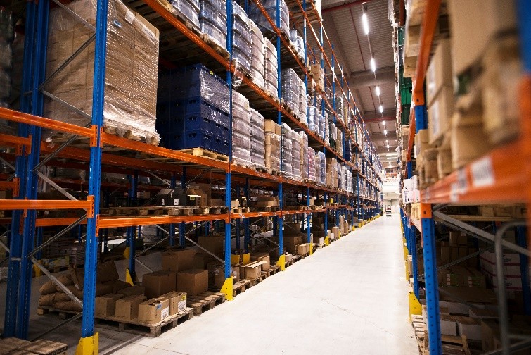 Warehouse simulator: logistics flow optimization and warehouse automation
